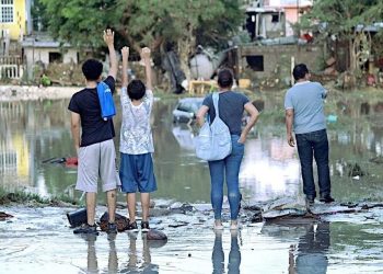 Quedan miles incomunicados por lluvias