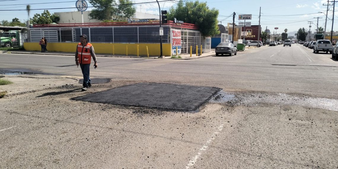 Se realizaron jornadas de bacheo este martes en 15 colonias de Hermosillo