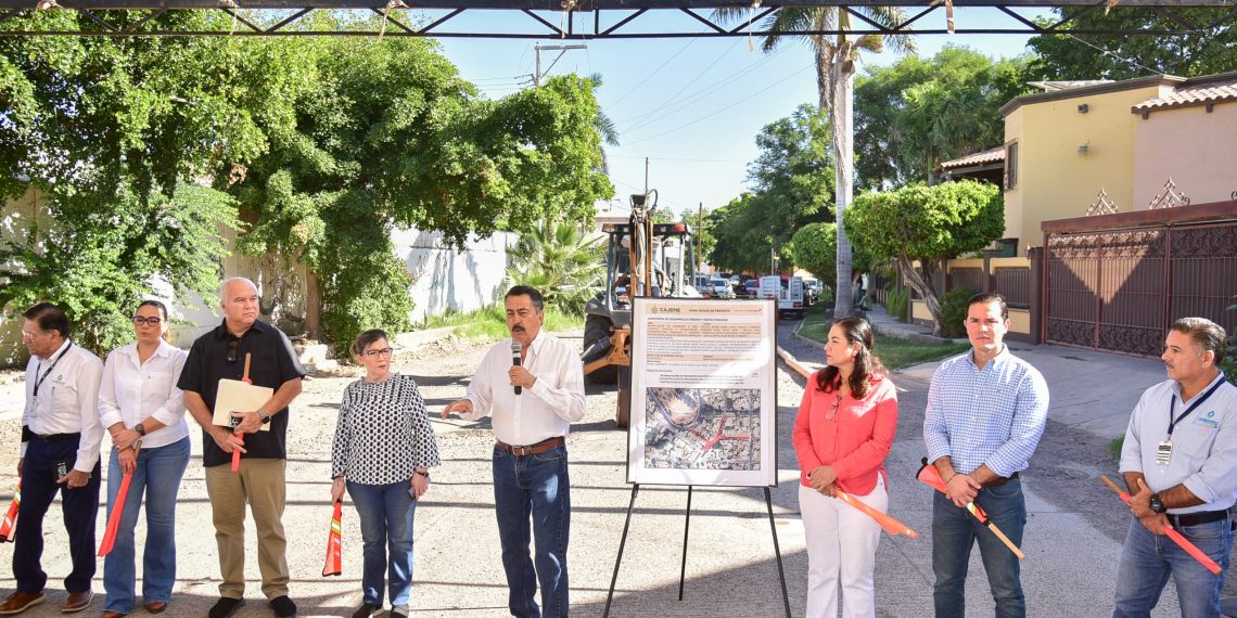Da banderazos Javier Lamarque a obras públicas de desarrollo urbano en Cajeme