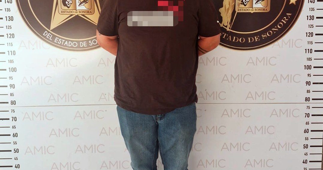 Al bote por maltratar perritos