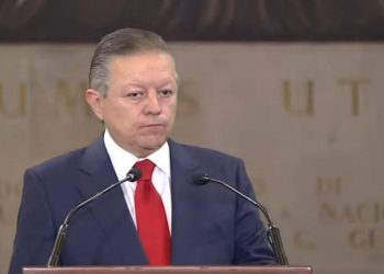 La Presidenta no avala leyes contrarias a la Constitución; transitorio en ley de amparo es confuso: Zaldívar