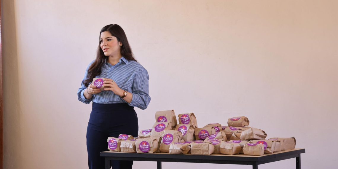 Diputada Amairany Peña y la doctora Claret Ruiz impulsan jornada de donación de toallas sanitarias en Miguel Alemán