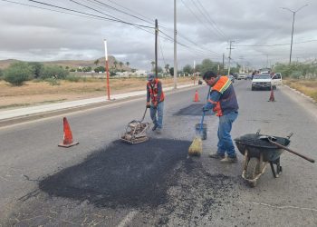 Realiza Ayuntamiento de Hermosillo trabajos de bacheo durante este martes 18 de noviembre