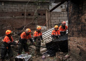 Sube a 83 el número de fallecidos por inundaciones en México