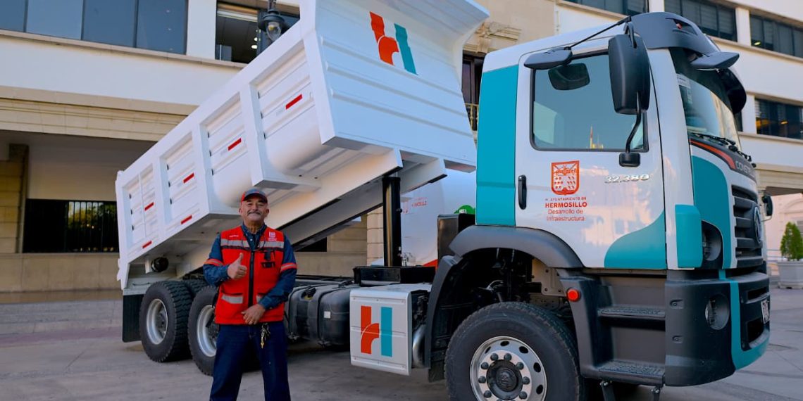 Equipa Toño Astiazarán con nueva  maquinaria para mejorar servicios a la comunidad