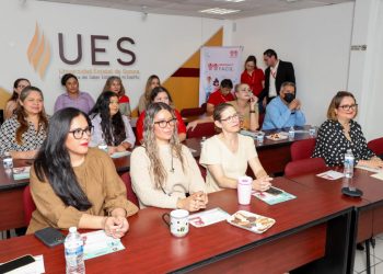 Infonavit reconoce a la Universidad Estatal de Sonora por el buen cumplimiento como “Empresa de diez”