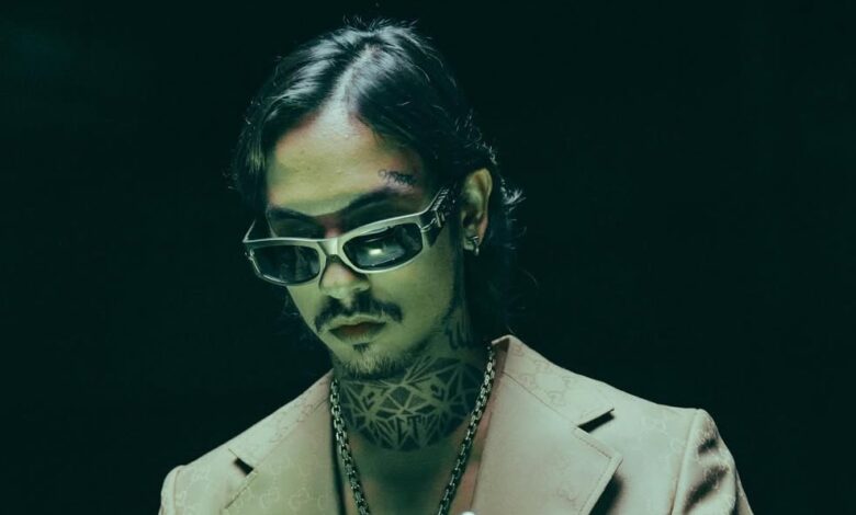 Natanael Cano hace fuerte reclamo al SAT