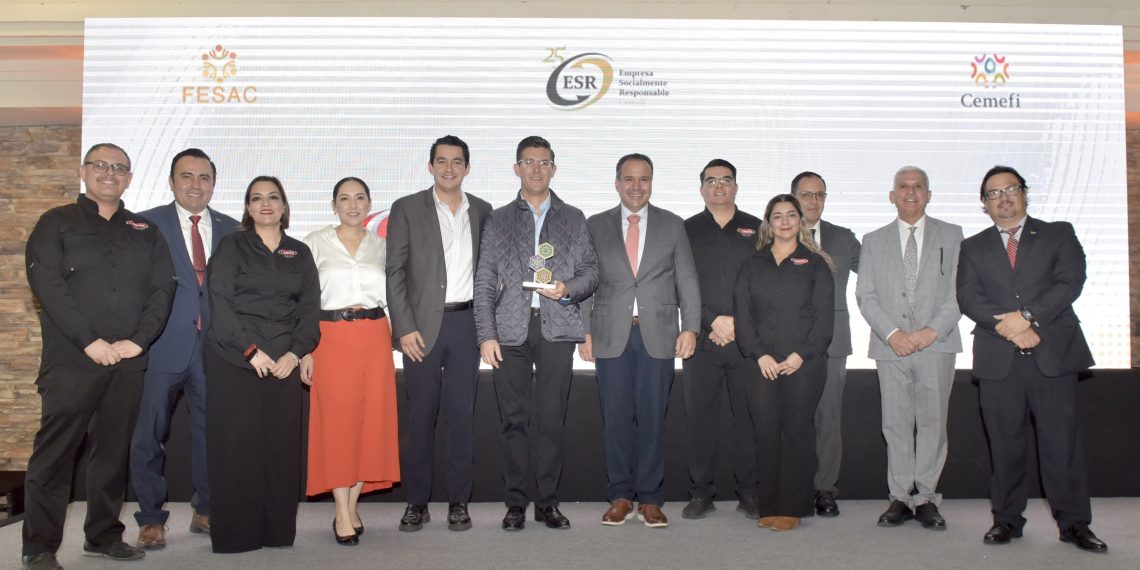 Destaca Toño Astiazarán labor de empresas galardonadas por su trabajo a favor de comunidad