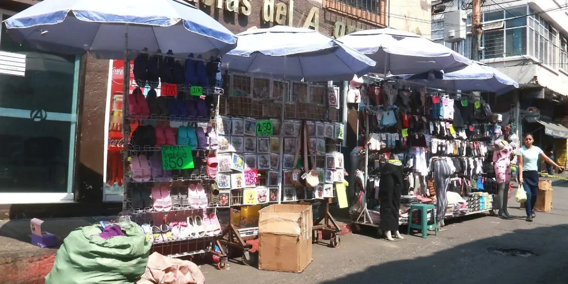 En México 33 millones de personas laboran en la informalidad, más de la mitad de la población ocupada