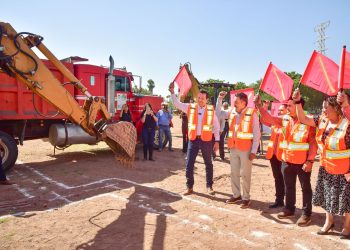 Lamarque da banderazo a instalaciones del SNTE 54 en Cajeme