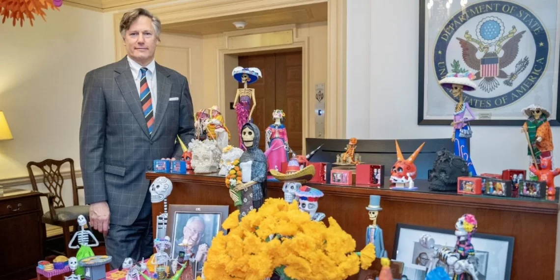 Landau ofrece “profundizar la cooperación en seguridad” tras el asesinato del alcalde Carlos Manzo