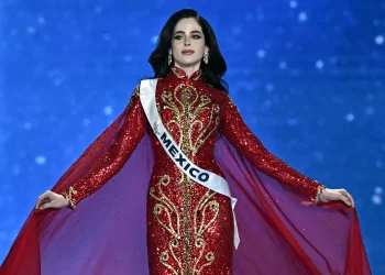 La mexicana Fátima Bosch gana Miss Universo 2025
