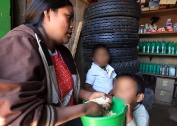 Se redujo 13% la pobreza alimentaria en familias: BBVA