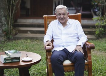 Reaparece AMLO: solo saldría a la calle para defender la democracia, a Sheinbaum y la soberanía