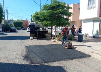 Trabajarán cuadrillas de bacheo en colonias del Norte y Sur de la ciudad