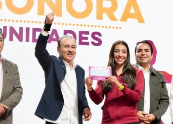 Alfonso Durazo reconoce y fortalece a atletas sonorenses con 540 becas
