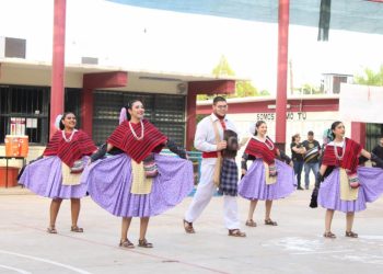 Participan futuros docentes en Jornada de Eventos Deportivos y Culturales 2025: Creson