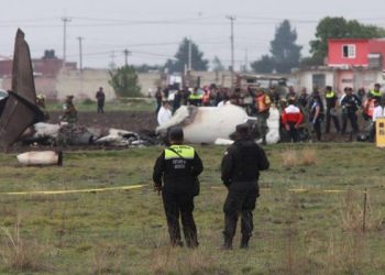 Se desploma jet privado en Toluca; hay 7 muertos