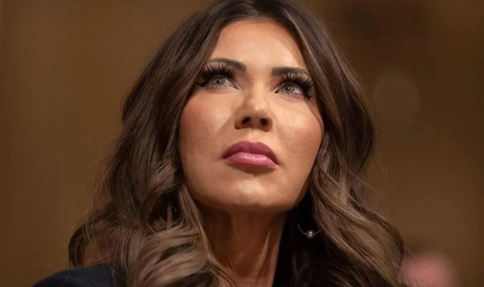 Dañan cárteles mexicanos intereses de EU: Noem