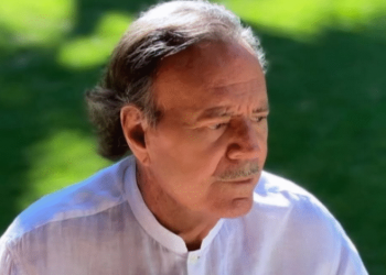 Julio Iglesias rompe su silencio ante graves acusaciones 