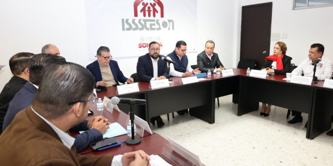 Avala Junta Directiva de Isssteson designación de Héctor Manuel Esparza Ledezma como director general