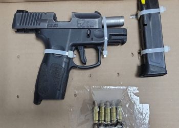 Policías Estatales y Marina detienen a pareja armada en Cajeme