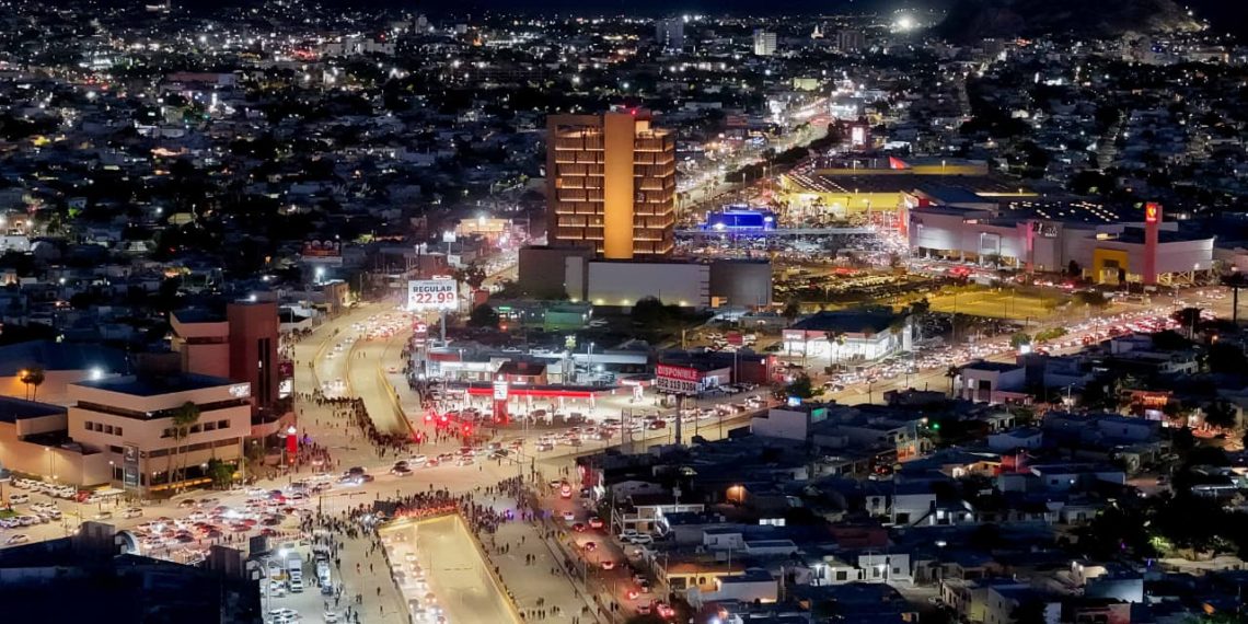 Nuevo paso a desnivel traza el futuro de Hermosillo: Toño Astiazarán