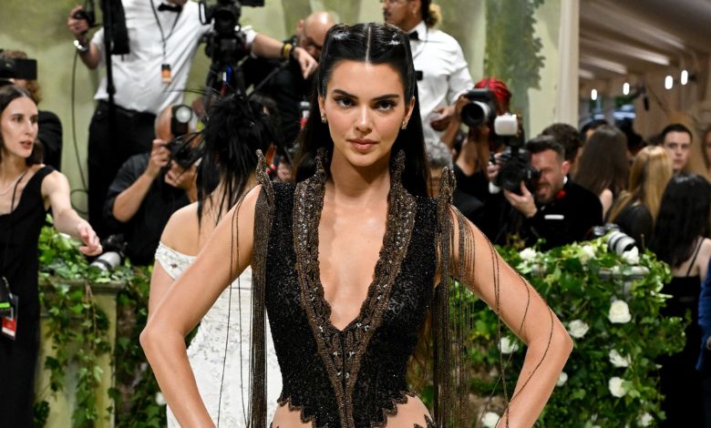 Kendall Jenner ‘nunca se ha sometido a ninguna cirugía plástica’
