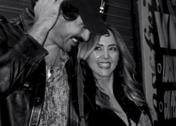 Andrea Legarreta presume enamorada fotos de su novio