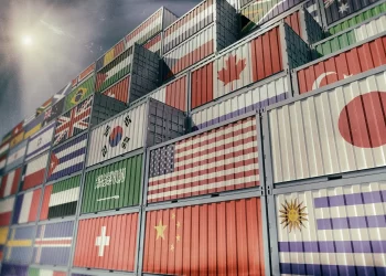 México sube aranceles a Asia para alinear estrategia con EU