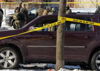 Agente del ICE mata a tiros a una mujer durante redada migratoria en Minneapolis