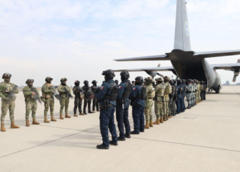 México y EU acuerdan acelerar entregas de capos del narco