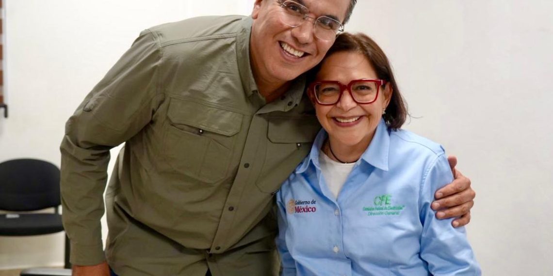 Como integrante de la Comisión de Energía, Ramón Flores asiste a visita técnica junto a la Directora General de la CFE: Puerto Peñasco