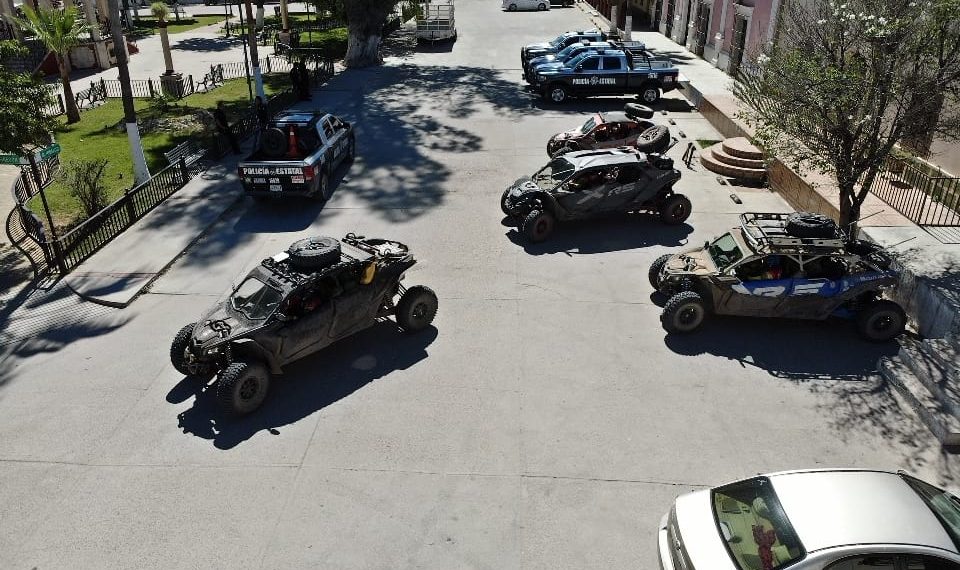 Colabora Policía Estatal en acciones preventivas durante recorrido “La Vuelta Sonora, 1000 km de aventura”