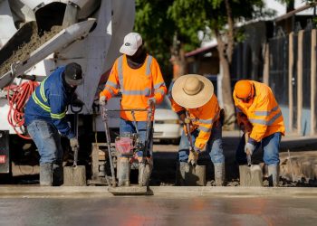 Avanza Ayuntamiento de Hermosillo en rehabilitación del crucero de la calle Reyes y Baviácora