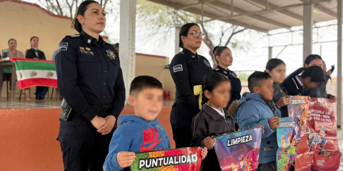 Policía Estatal y Prevención del Delito comparten acciones de seguridad en comunidades del desierto de Sonora