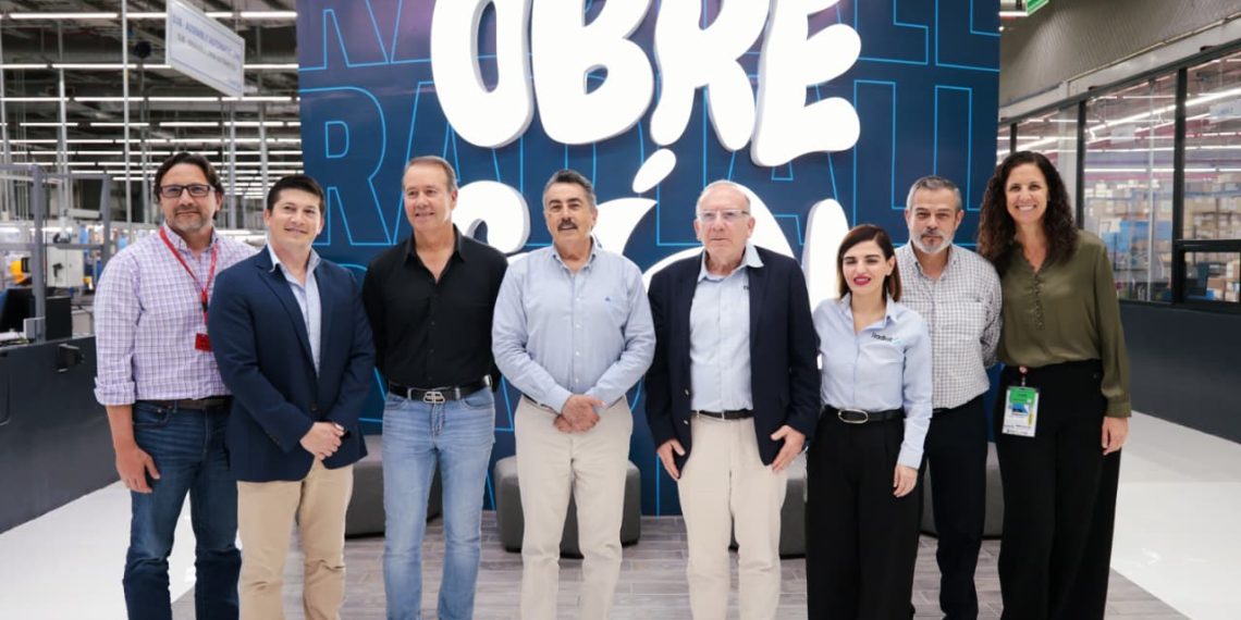 Refrenda Javier Lamarque compromiso de trabajo conjunto y crecimiento de la empresa Radiall