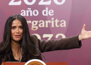Salma Hayek busca cambiar narrativa del país en su próxima película