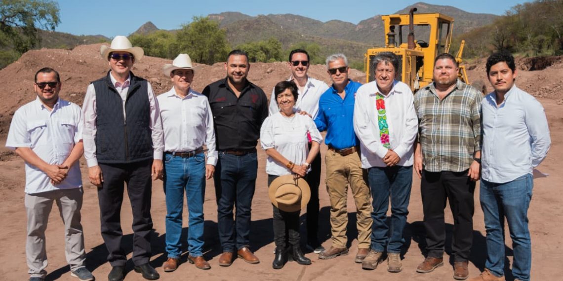 La Vivienda para el Bienestar avanza en el sur: supervisan construcción de 100 casas en Álamos