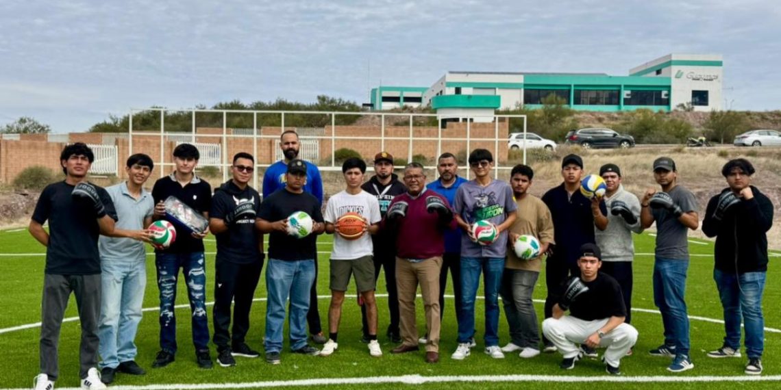 Gobierno de Sonora promueve bienestar universitario con entrega de material deportivo: UTGuaymas