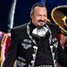 Pepe Aguilar vuelve a la controversia tras “dar like” a comentario contra Cazzu