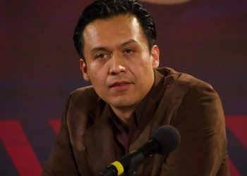 Marx Arriaga dice que no dejará su cargo en la SEP