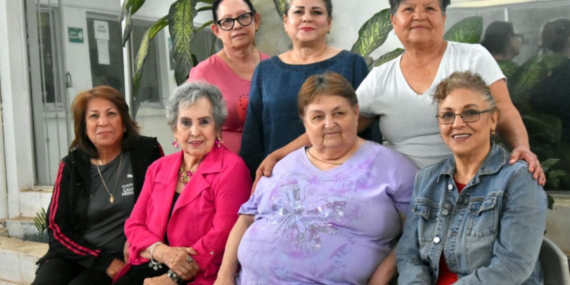 Doña Lolita, una jubilada de Isssteson muy amiguera