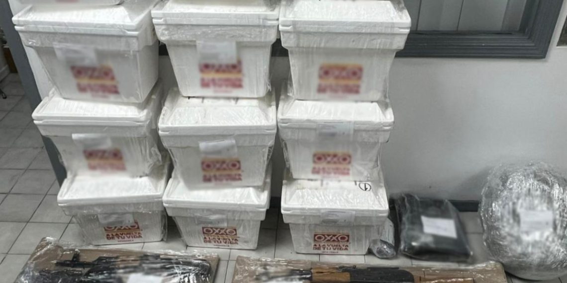 Policía Estatal, AMIC y Defensa localizan hieleras con narcótico en Ímuris