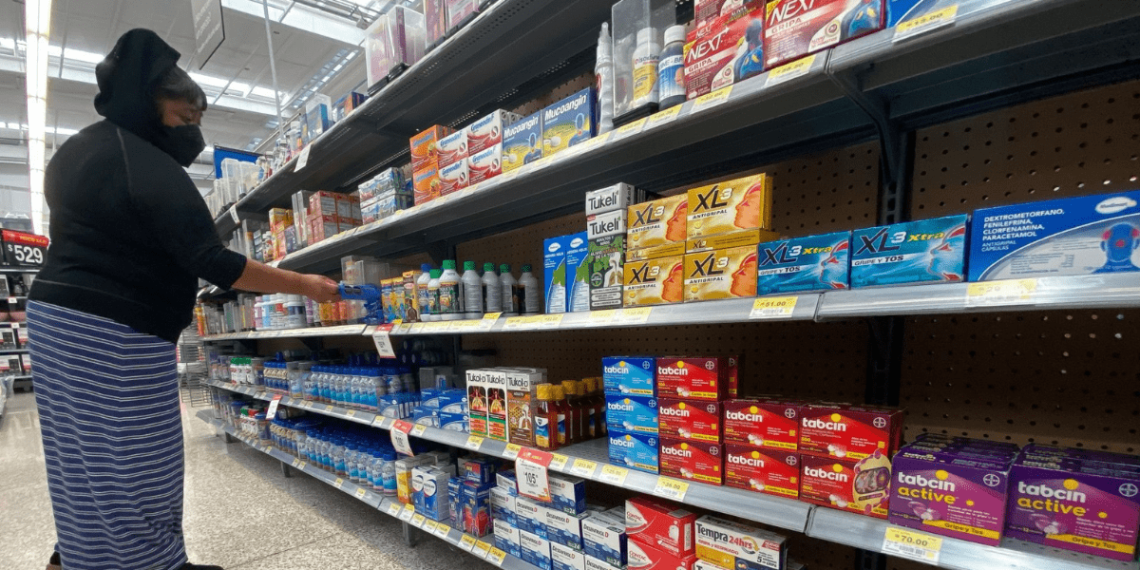 Analizan bajar precios de medicamentos sin topes regulatorios 