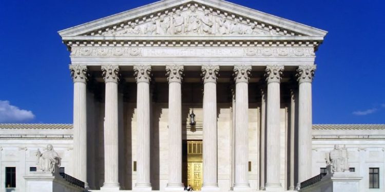 Corte de EU quitó aranceles a México por fentanilo