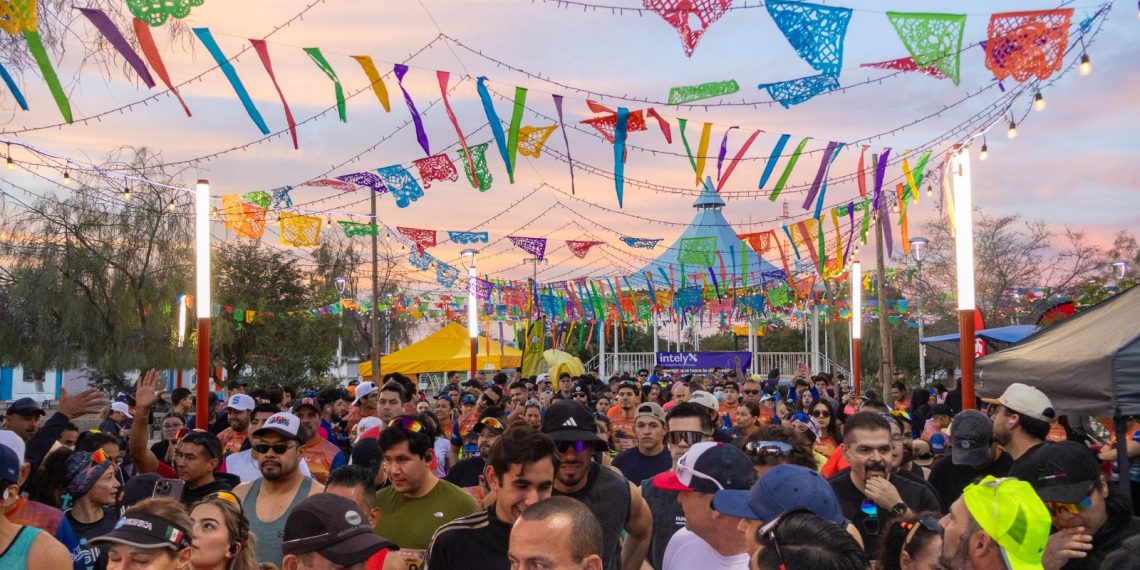 Reúne tercera edición de 21k-ino Run a cientos de participantes en Bahía de Kino