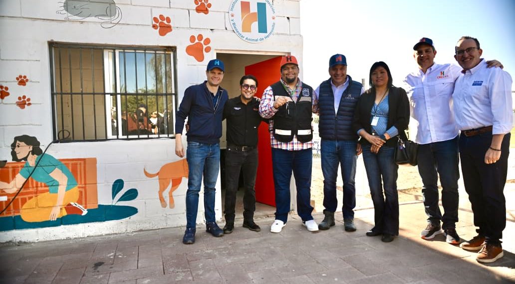 Beneficia Toño Astiazarán a familias de Bahía Kino con modernización de plaza y Centro de Castración y Salud Animal