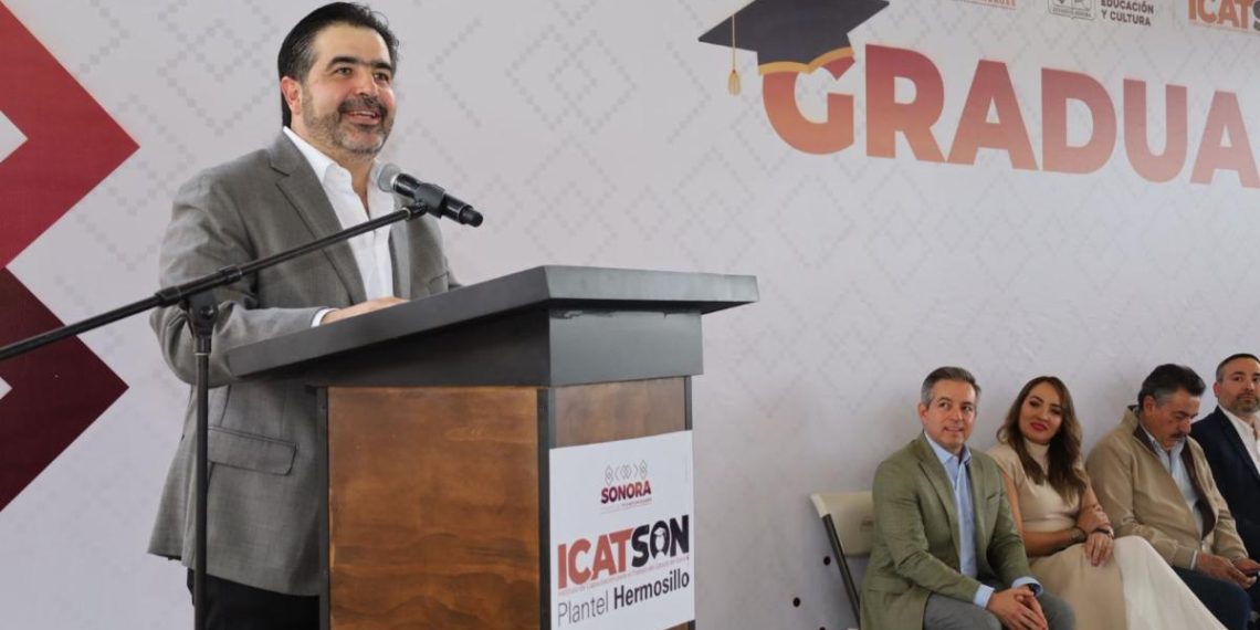 Concluyen capacitación 355 alumnos del Icatson Plantel Hermosillo