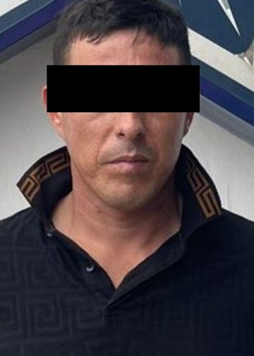 Frustra Policía Estatal extorsión durante la detención de un hombre con llaves robadas y narcótico